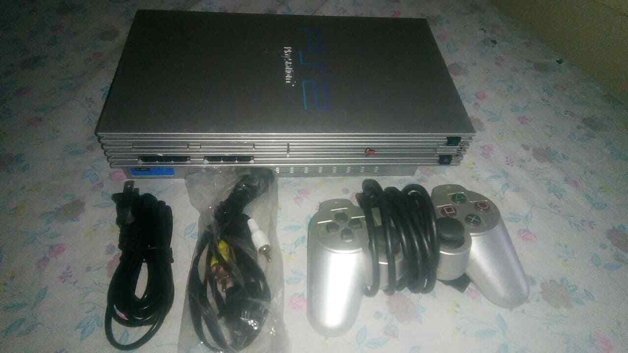 Play Station 2-Ps2-Console-Silver-Ntsc-Jap